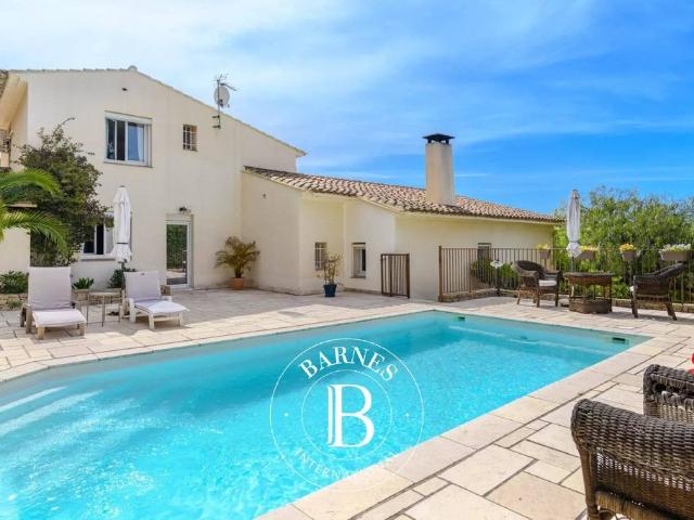 Maison de luxe de 174 m2 en vente Sanary sur Mer, France