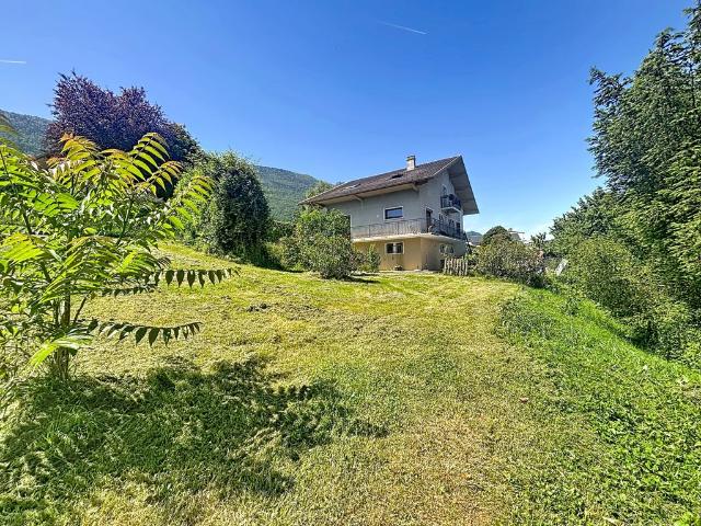 Maison de prestige de 176 m2 en vente Le Bourget du Lac, France