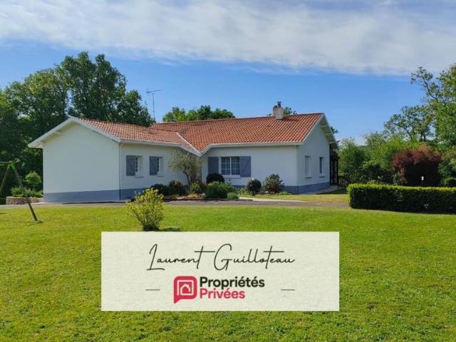 Maison de prestige de 177 m2 en vente Mortagne sur Sèvre, France