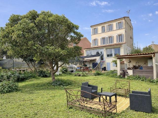 Maison de prestige de 172 m2 en vente La Seyne sur Mer, Provence Alpes Côte d'Azur