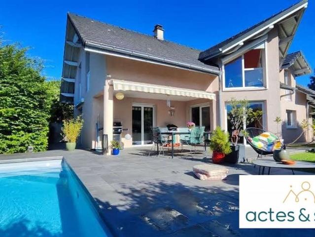 Maison de prestige de 187 m2 en vente Saint Alban Leysse, France