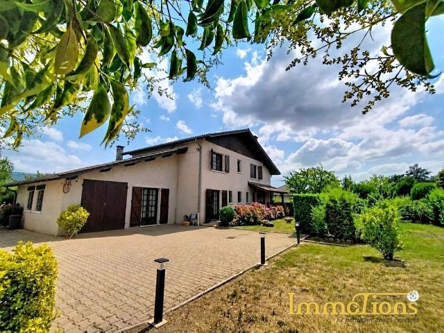 Maison de prestige de 188 m2 en vente Saint Vérand, France