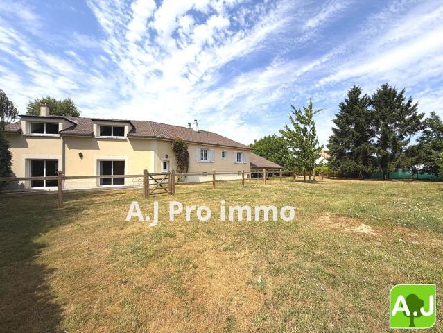 Maison de prestige de 200 m2 en vente Houdan, France