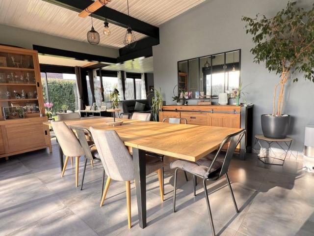 Maison de prestige de 180 m2 en vente Sainghin en Mélantois, France