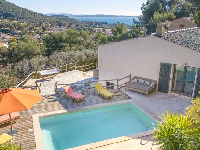 Maison de prestige de 182 m2 en vente Carqueiranne, France
