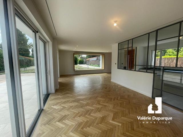 Maison de prestige de 196 m2 en location Mouvaux, Hauts de France