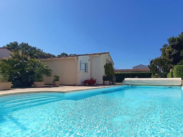 Maison de prestige de 190 m2 en vente Garons, Occitanie