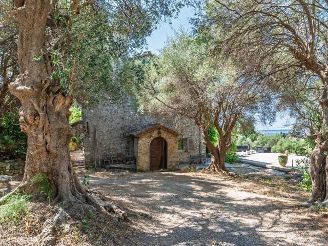 Maison de prestige de 205 m2 en vente Antibes, Provence Alpes Côte d'Azur