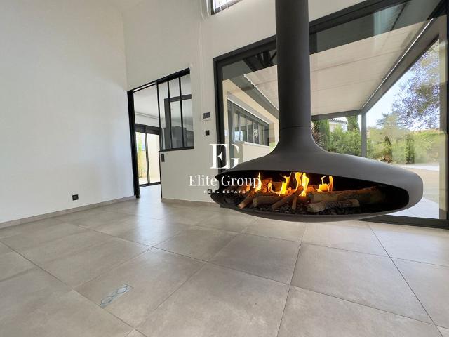 Maison de prestige de 209 m2 en vente Breuillet, France