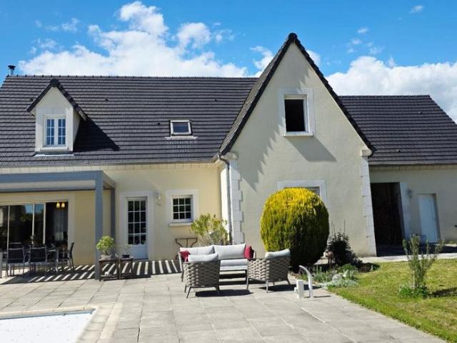 Maison de prestige de 201 m2 en vente Saint Doulchard, Centre