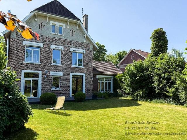 Maison de prestige de 215 m2 en vente Lens, France