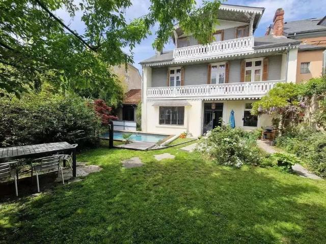 Maison de prestige de 217 m2 en vente Bagnères de Bigorre, Occitanie
