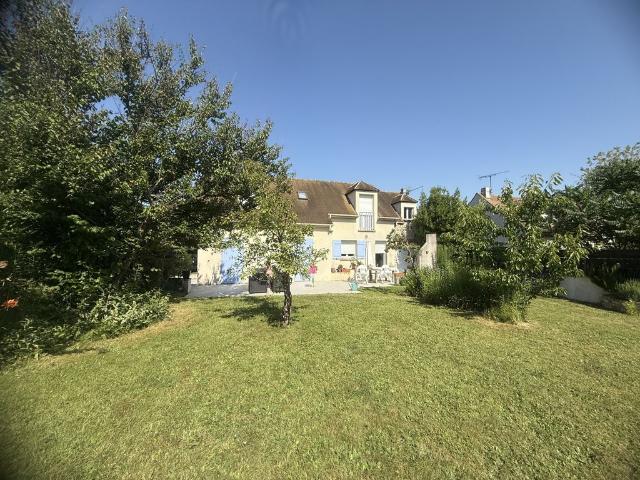 Maison de prestige de 210 m2 en vente Thoiry, Île de France