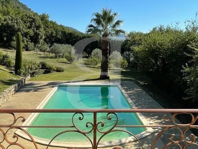 Maison de prestige de 212 m2 en vente Vaison la Romaine, Provence Alpes Côte d'Azur