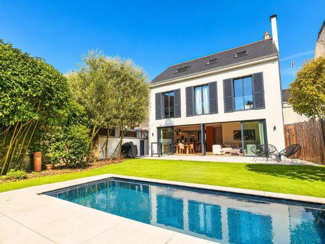 Maison de prestige de 225 m2 en vente Nantes, France