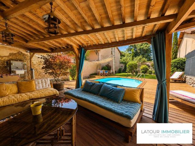 Maison de prestige de 220 m2 en vente Saint Alban de Roche, France