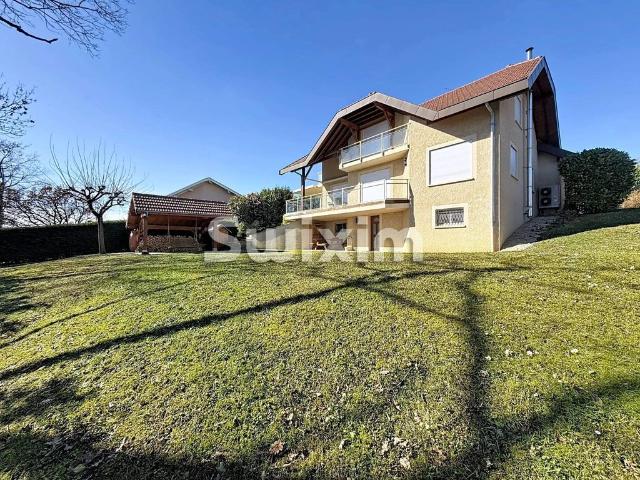 Maison de prestige de 231 m2 en vente Grilly, France