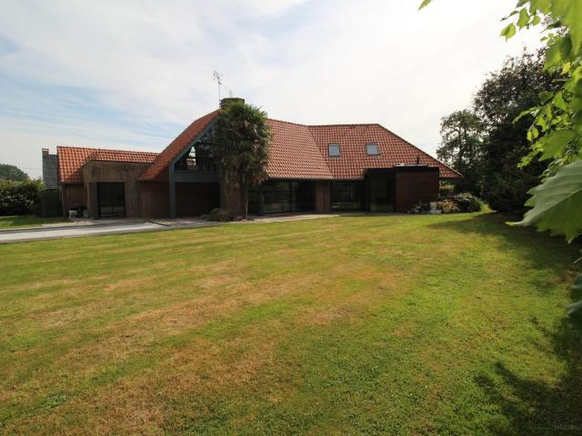 Maison de prestige de 232 m2 en vente Avelin, Hauts de France