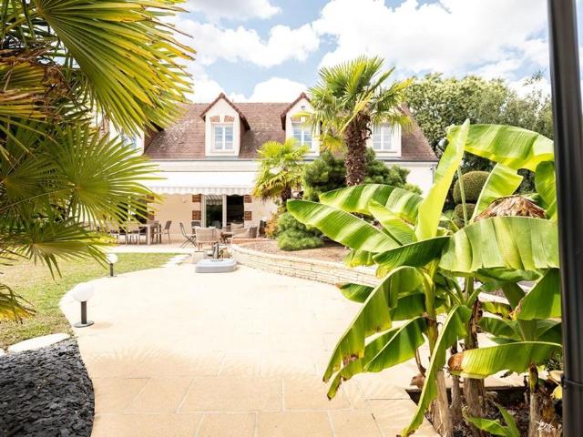 Maison de prestige de 240 m2 en vente Chailles, France