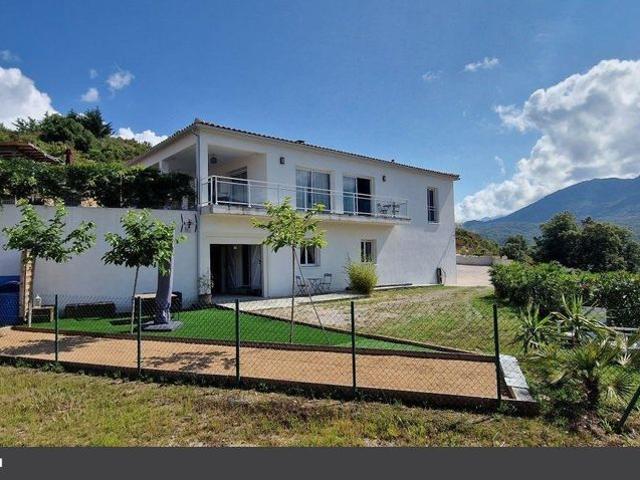 Maison de prestige de 240 m2 en vente Tavaco, France