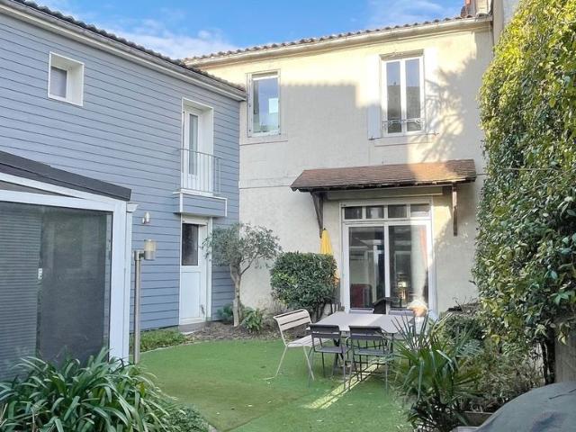 Maison de prestige de 256 m2 en vente Cognac, France