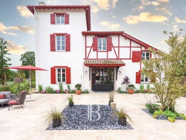 Maison de prestige de 250 m2 en location Arcangues, Nouvelle Aquitaine