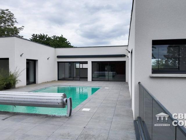 Maison de prestige de 250 m2 en vente Pont du Château, France