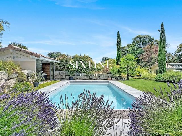Maison de prestige de 264 m2 en vente Saint Savin, France