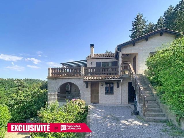 Maison de prestige de 265 m2 en vente Aulas, France