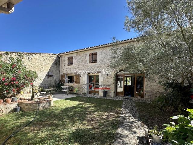 Maison de prestige de 265 m2 en vente Saint Méard de Gurçon, Nouvelle Aquitaine