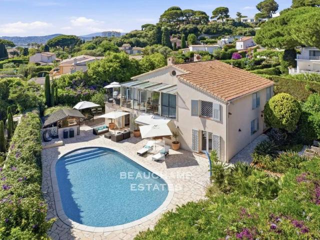 Maison de prestige de 260 m2 en vente Antibes, France