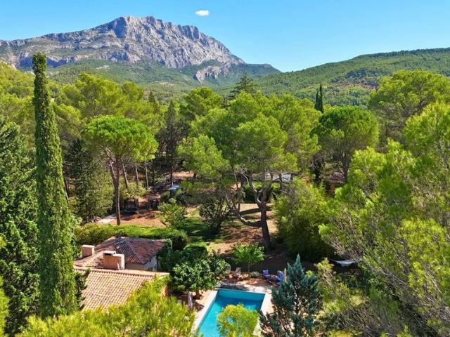 Maison de luxe de 9 pièces en vente à Le Tholonet, Provence Alpes Côte d'Azur