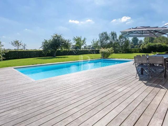 Maison de prestige de 270 m2 en vente Saint Pierre Azif, France