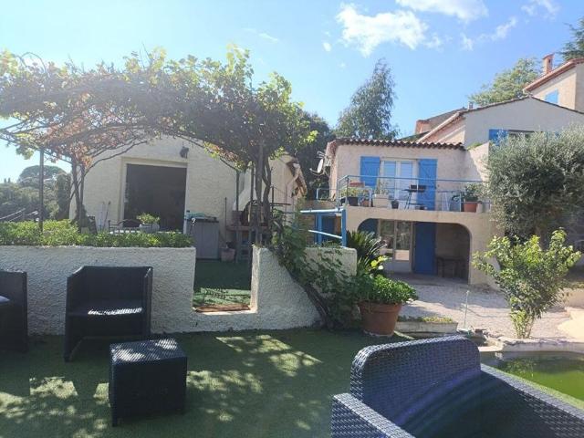Maison de prestige de 285 m2 en vente Mandelieu, Provence Alpes Côte d'Azur