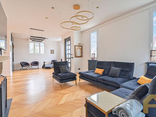 Maison de prestige de 280 m2 en vente Nogent sur Marne, France