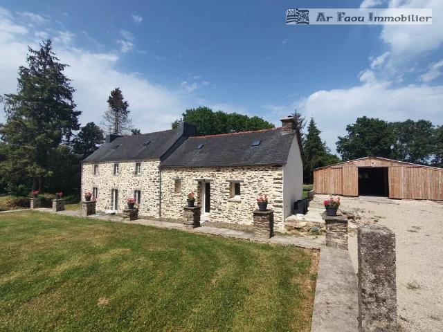 Maison de prestige de 280 m2 en vente Lopérec, France
