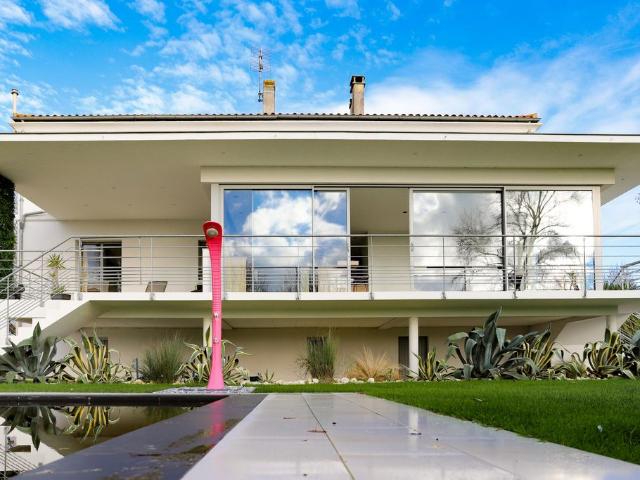 Maison de prestige de 290 m2 en vente Saujon, France