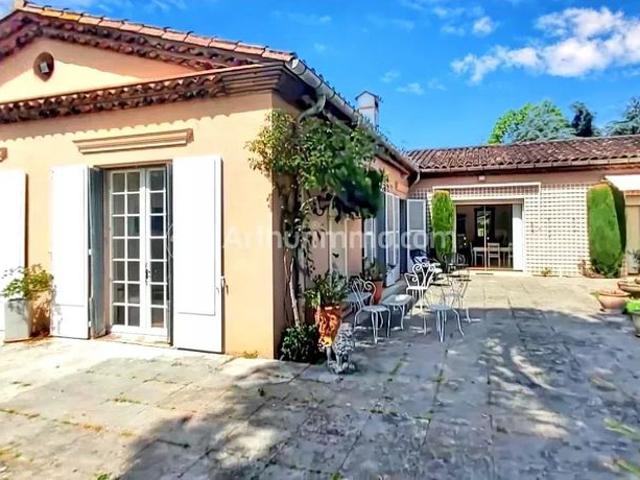 Maison de 12 pièces de luxe en vente à Mazamet, France
