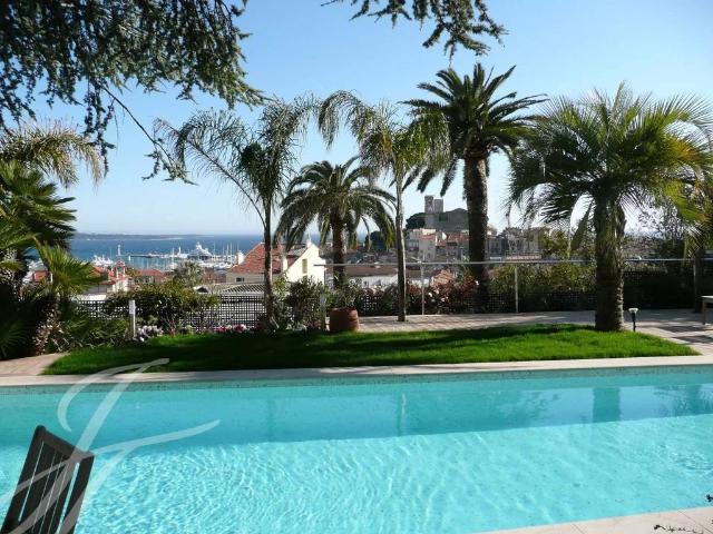 Maison de prestige de 300 m2 en location Cannes, Provence Alpes Côte d'Azur
