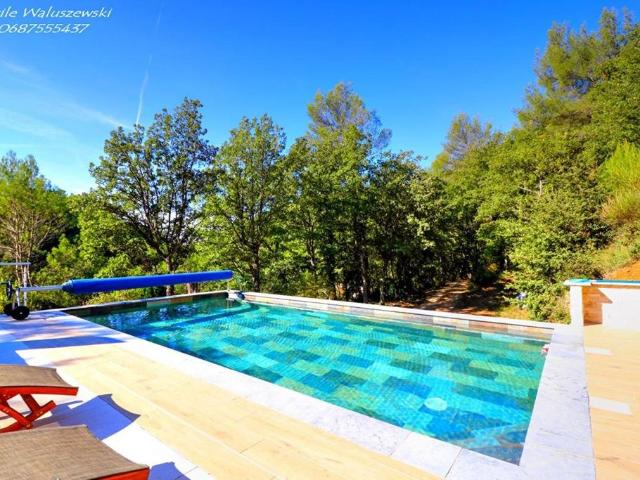 Maison de prestige de 320 m2 en vente Évenos, Provence Alpes Côte d'Azur
