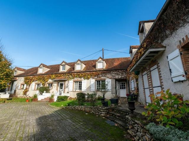 Maison de prestige de 337 m2 en vente Les Bordes, France