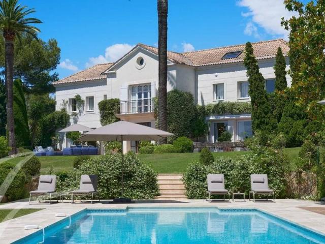 Maison de luxe de 378 m2 en location Cannes, France
