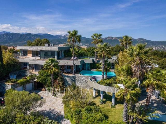 Maison de prestige de 370 m2 en vente Sainte Lucie de Porto Vecchio, Corse