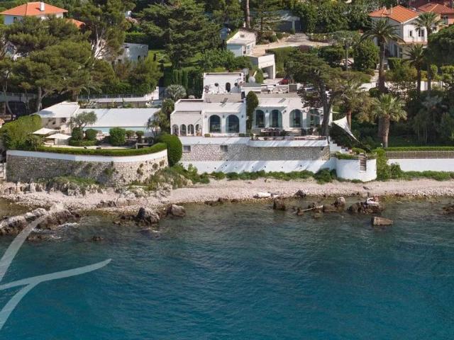 Maison de luxe de 408 m2 en location Antibes, France