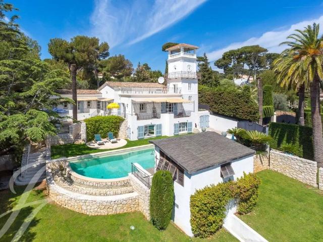 Maison de luxe de 400 m2 en location Antibes, Provence Alpes Côte d'Azur