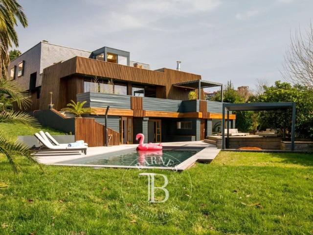 Maison de luxe de 400 m2 en location Biarritz, France