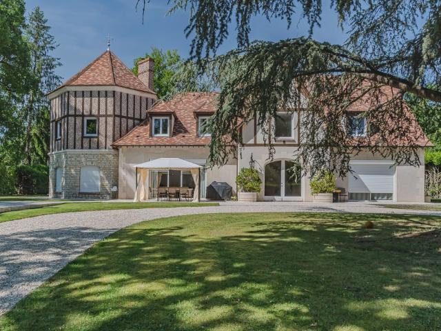 Maison de prestige de 400 m2 en vente Chantilly, Hauts de France