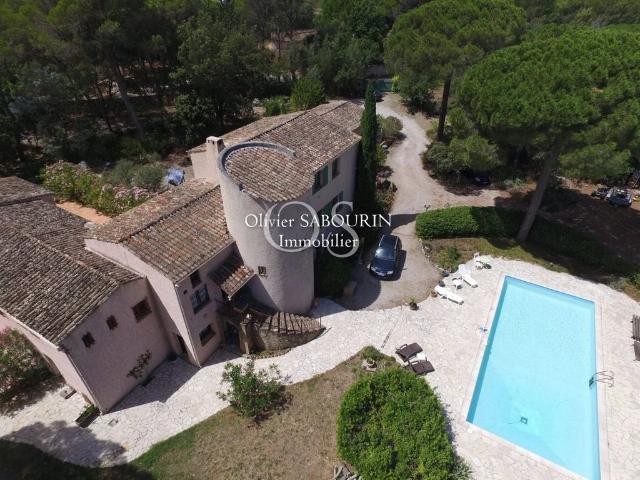 Maison de prestige de 422 m2 en vente Roquebrune sur Argens, Provence Alpes Côte d'Azur