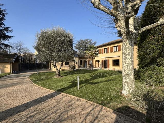 Maison de luxe de 434 m2 en vente Lyon, France