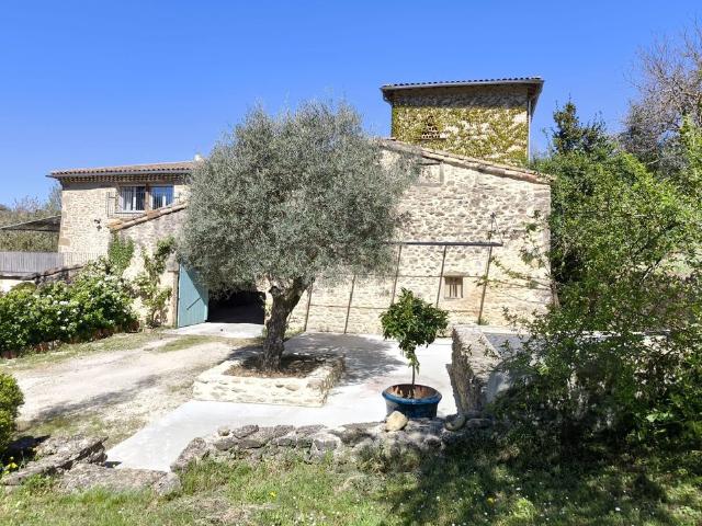 Maison de prestige de 435 m2 en vente Chabrillan, Auvergne Rhône Alpes